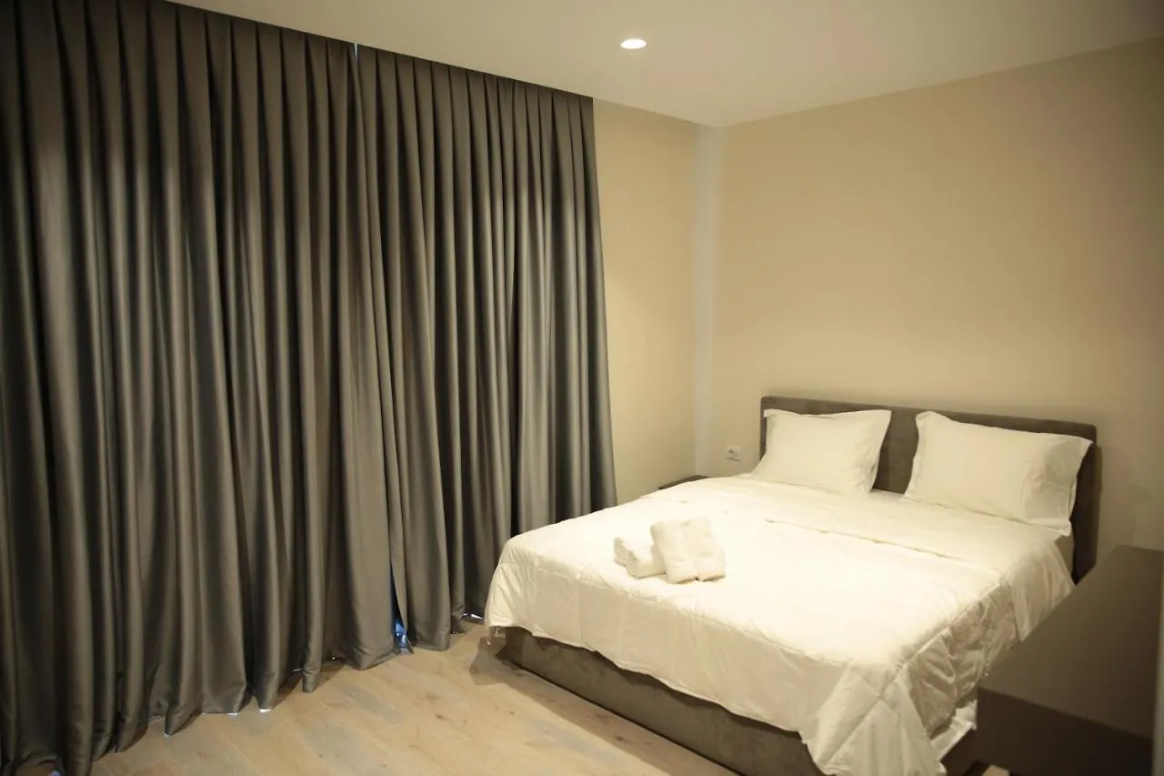 White Crown Hotel Kamez